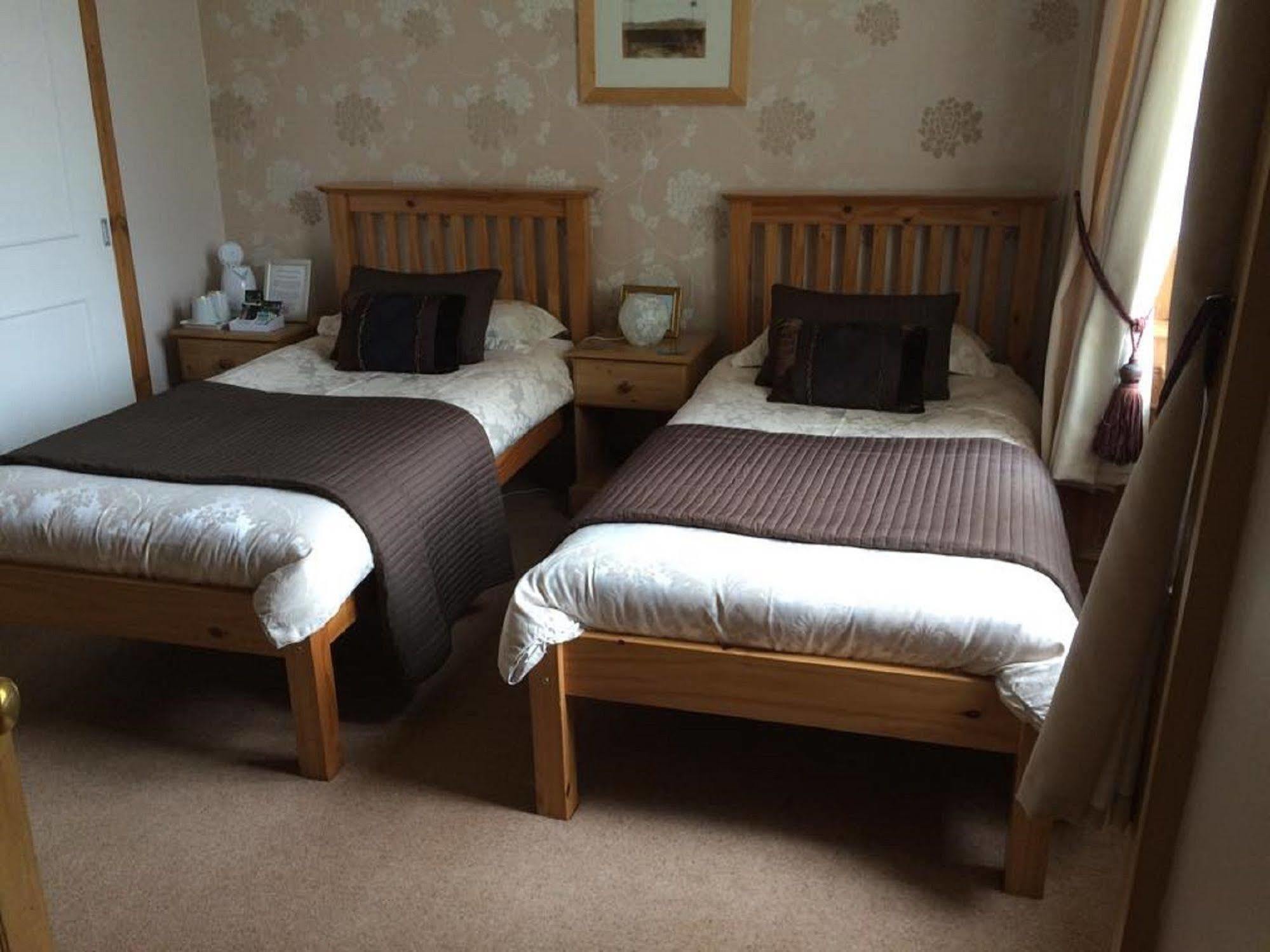 Fernlea Guest House Stranraer Exterior photo
